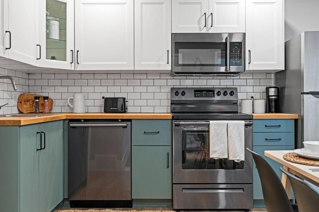Elegant Boho Retreat - 8 Min To Wem Edmonton