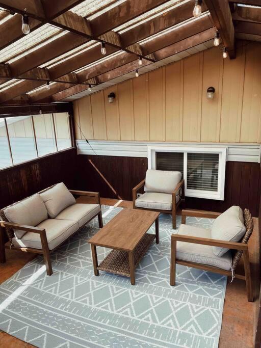 Elegant Boho Retreat - 8 Min To Wem Holiday home *